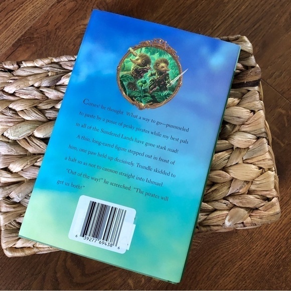 The Six Crowns: The Ice Gate of Spyre, hardback book - Picture 6 of 6